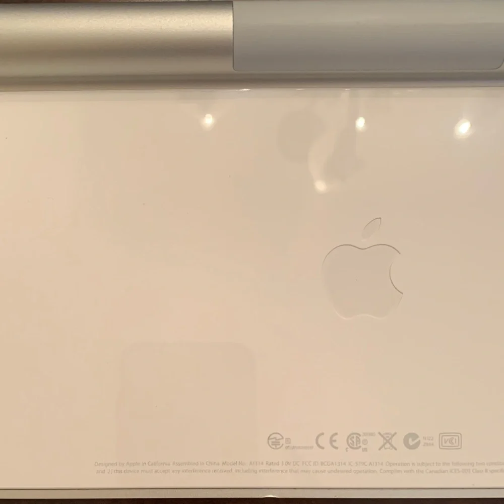 Apple Wireless Bluetooth Keyboard Model # (A1314)